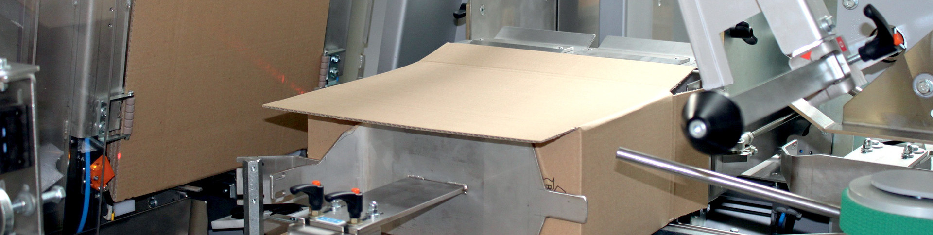 hero_equipment_1920x820_sw_case_packaer.jpg