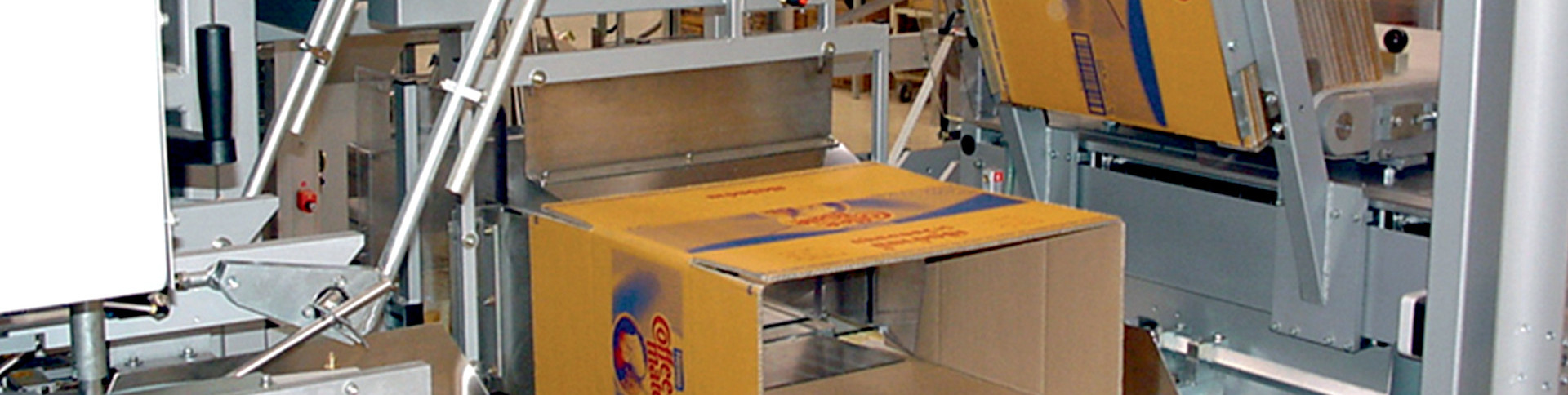 Side load case packer - SIDEL